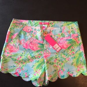 Lilly Pulitzer NWT buttercup stretch shorts